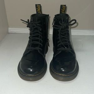 Dr. Martens JUNIOR 1460 PATENT LEATHER LACE UP BOOTS